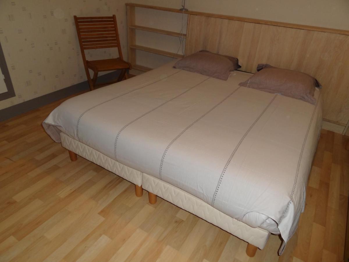 Les Voiries Chambres D'Hotes Fleury  Экстерьер фото